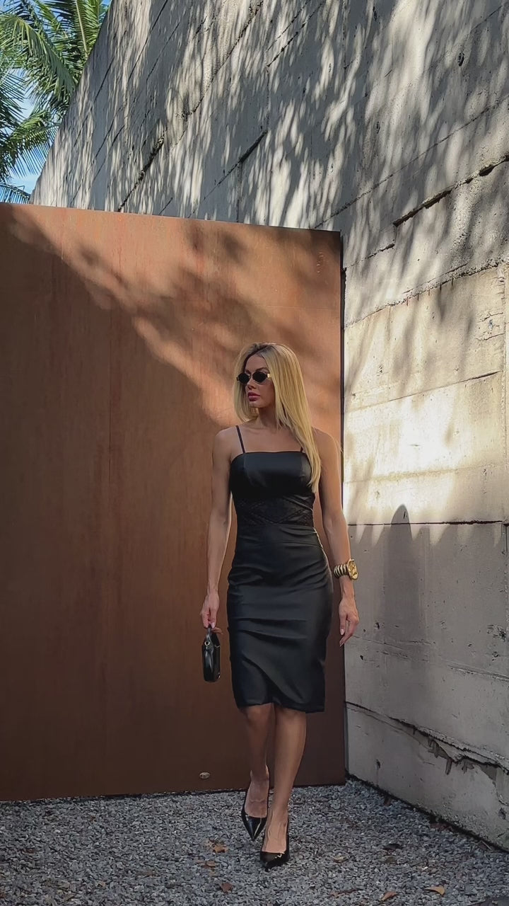 VESTIDO MIDI ESTELA